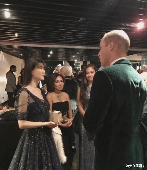 三姨太在买裙子|鲍蕾:田海蓉追陆毅4年!鲍蕾手撕百亿富婆,惨遭打脸