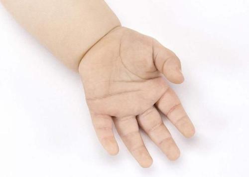 小娜说育儿|长相有这四个特征的孩子，一生都有福气，你家宝宝有几个？