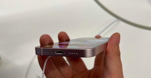 iphone13|iphone13图形处理能力强，性能也持久！