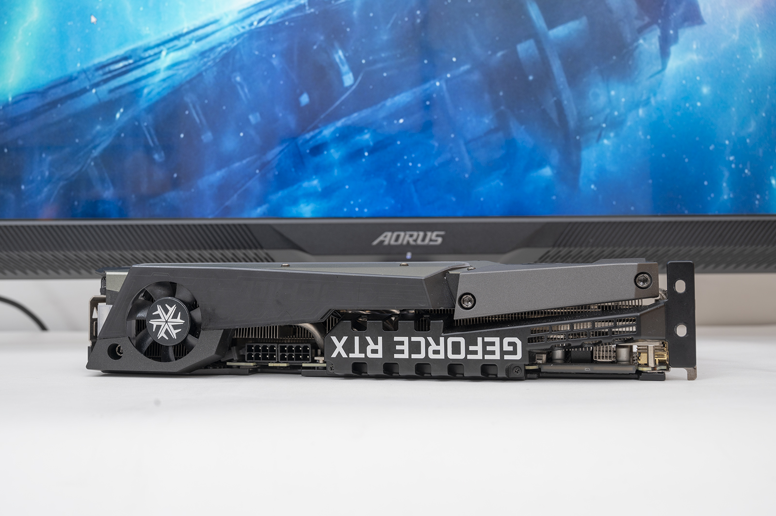 深度学习|4K电竞显示器正确打开方式，极致光线追踪，少不了旗舰卡RTX3090