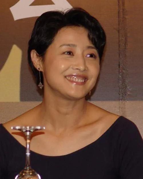 刘蓓|演员刘蓓：离婚才知前任好，三婚携子再嫁前夫，幸福圆满