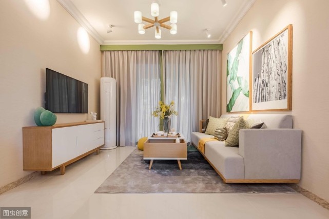 买房不易，1㎡都不能浪，设计师教你设计简单又实用的客厅
