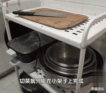 设计师|北京48㎡老房被爆改成三室四厅，住进三代六口人，网友：这哪是改造，这是魔法吧？