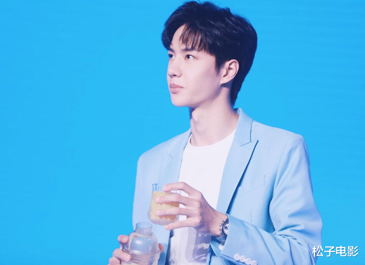 王一博|王一博身穿古装录节目，却被吐槽发福，“硅胶感”明显