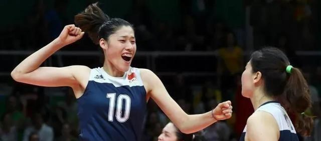 胡小小乖|为什么不试试刘晓彤?朱婷伤重影响发挥郎平尝试换人或可挽回败局