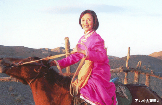 李云迪|女星三次获世界选美冠军，因性感背负骂名，因嘲讽李云迪“翻红”