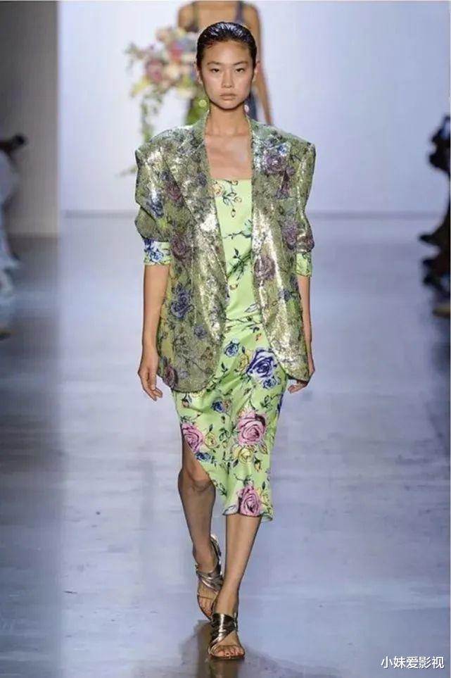 章子怡|她仅用十几天就从“小透明”跻身国际巨星，“火箭式”爆红速度让章子怡都嫉妒