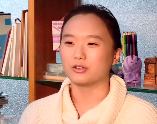 蓦然一牟 女婴遭父母遗弃，被好心美国夫妇养大，24年后回国寻亲却屡屡碰壁