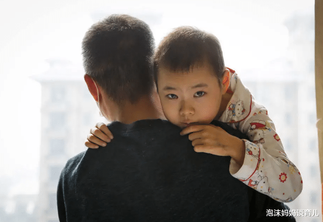 泡沫妈妈谈育儿 “我女儿没了，就值6万块钱吗”，女儿溺死江中，父母狮子大开口