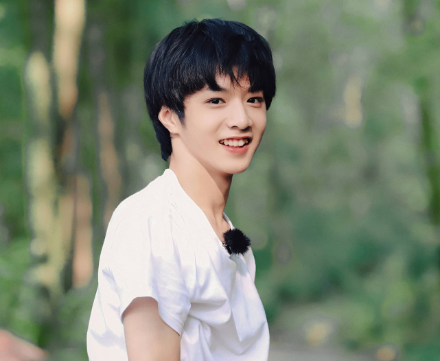 王嘉尔|离谱！《密逃3》招商文案曝王嘉尔仅是飞行，新增常驻另有其人？