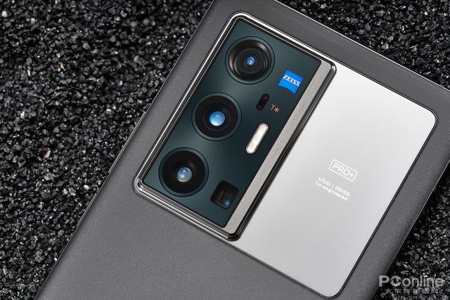 幕布|与相机厂商的经典联名，这几款手机拍照有多强？