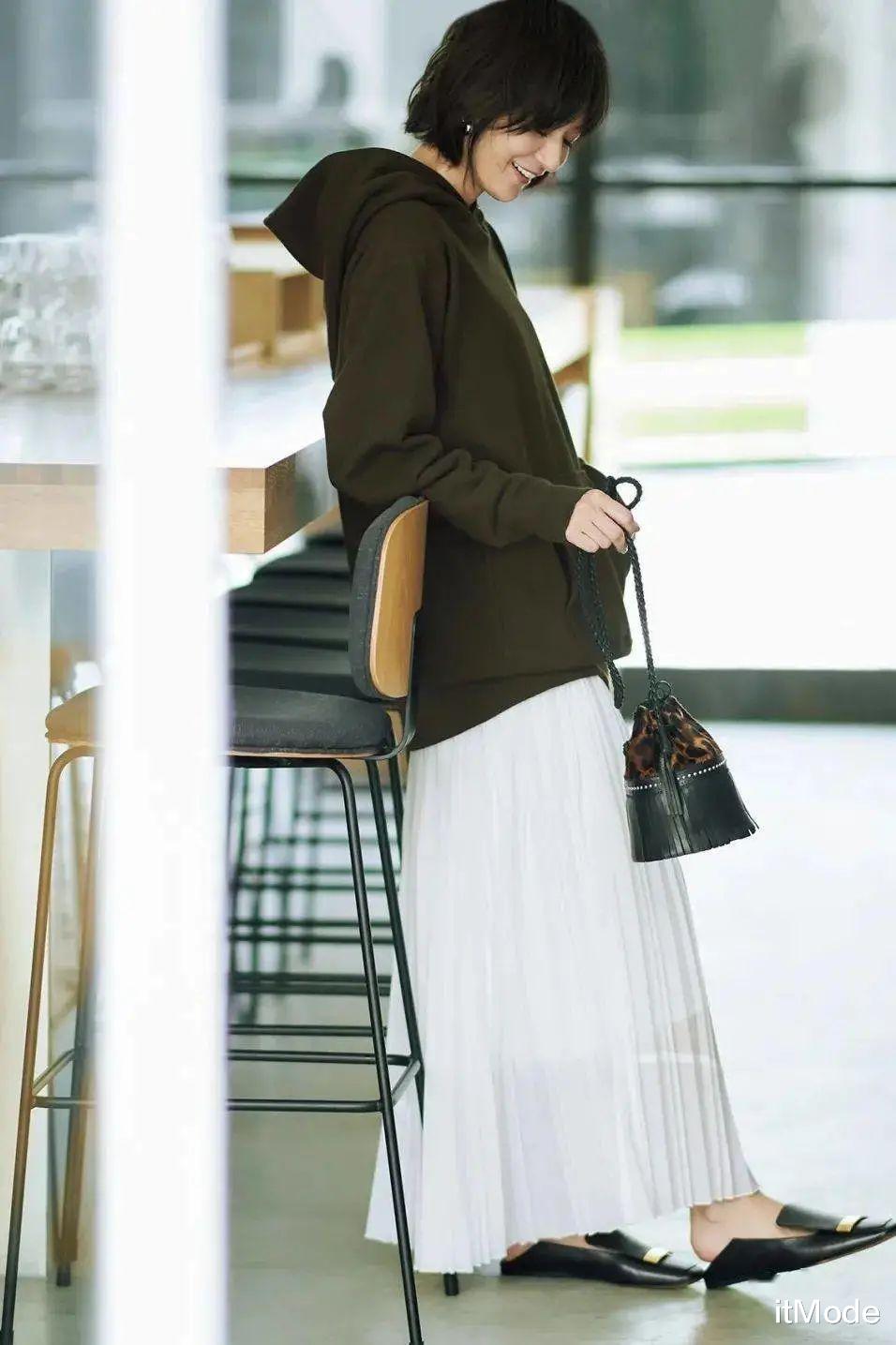 itMode|早秋必穿百褶裙，稳赢！