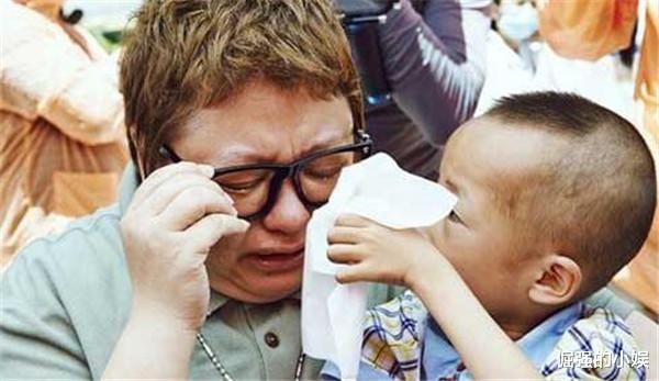 韩红|因看守厕所大妈的一句话，傲娇的韩红决定改变，如今的她充满正能量