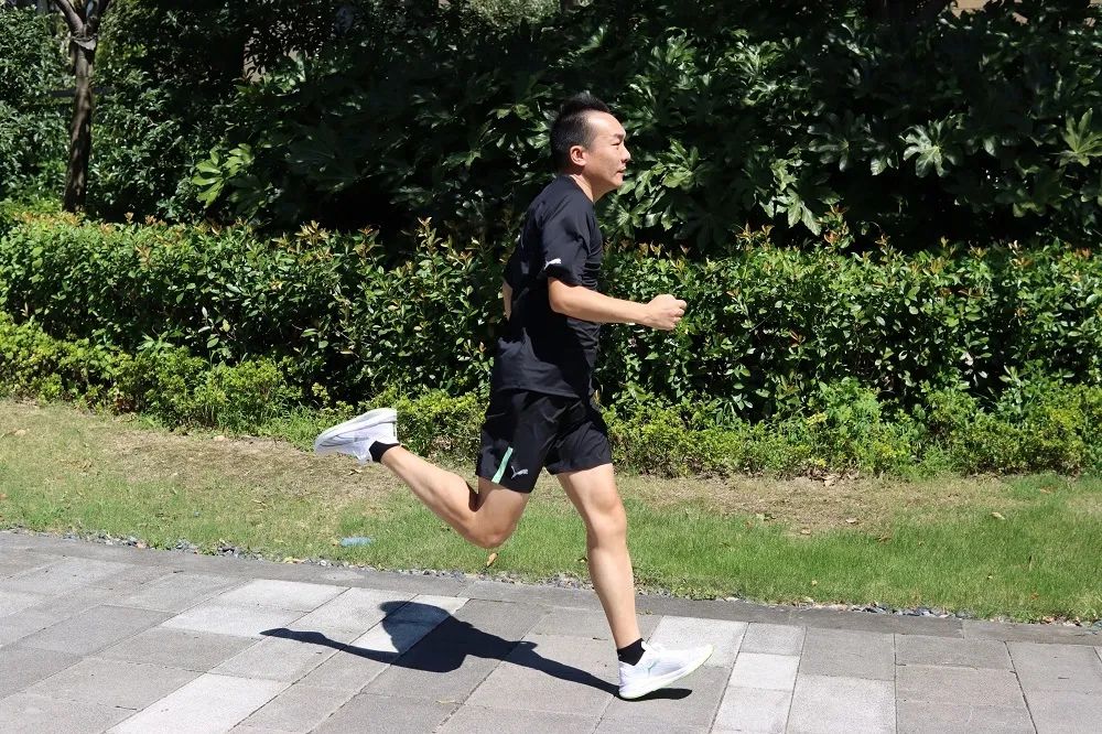 跑鞋|至轻、至快、至美：这双跑鞋，让你爱上跑步