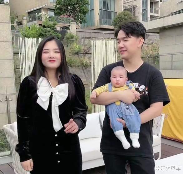 陈三废|“陈三废”旅游太豪横，租3栋别墅日花费10000元，还不忘直播带货