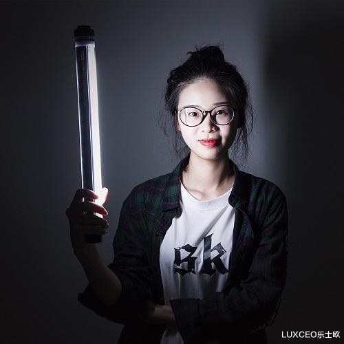 摄影技巧|摄影技巧: 室内室内人像摄影如何布光？