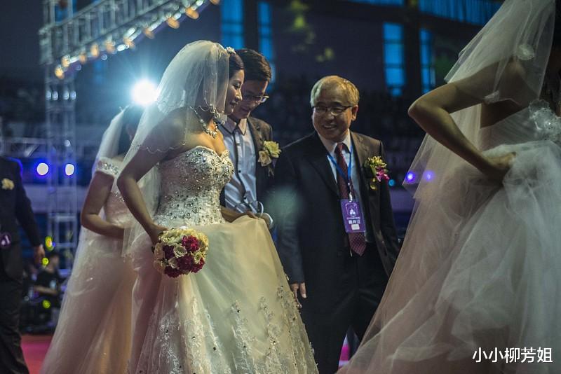 小小柳芳姐 你碰到过婚礼当天新郎新娘闹翻的情况吗？