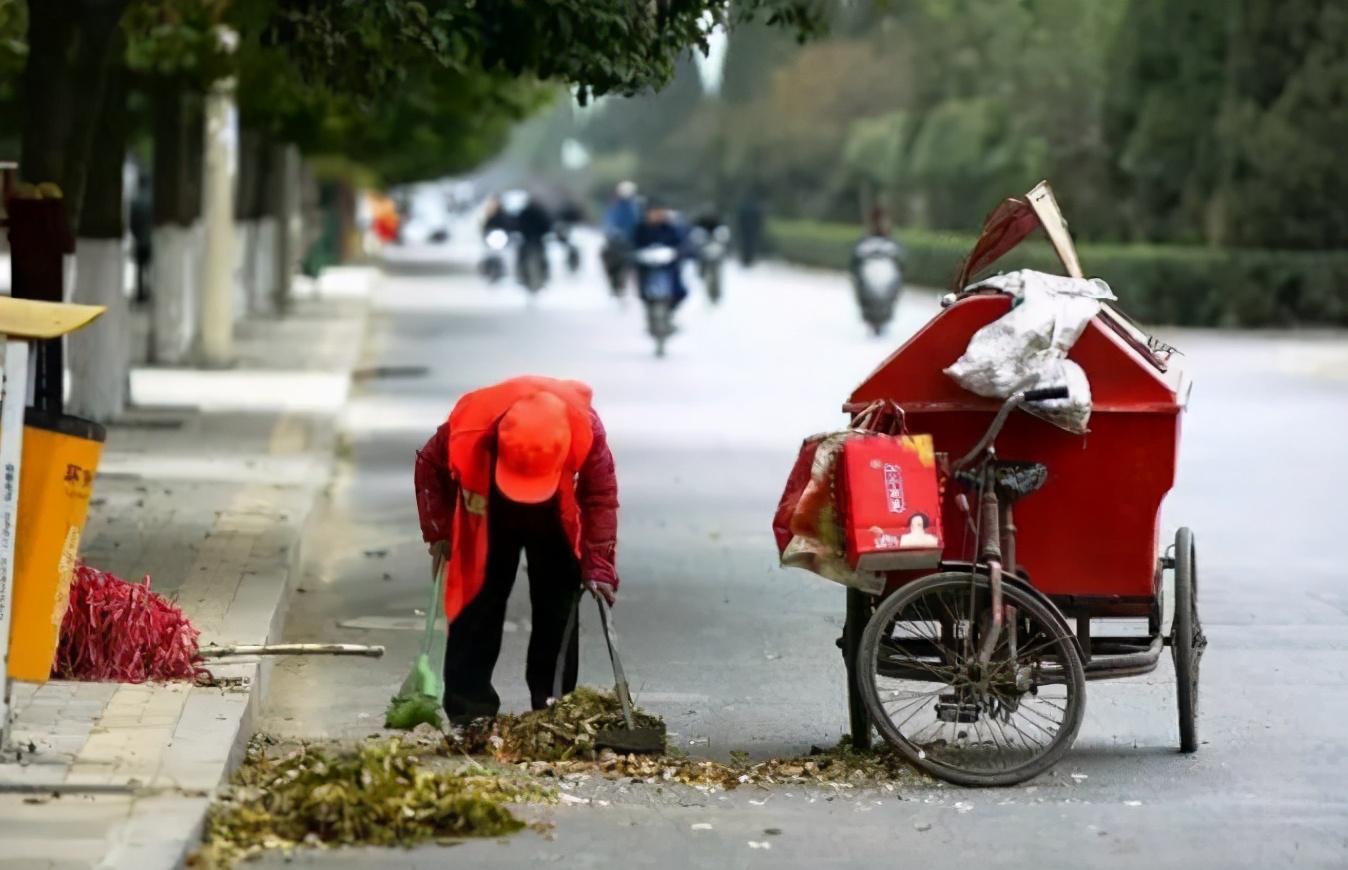 肝脏|42岁大姐肝脏“烂如筛网”，医生叹息：三样早餐天天吃，铁打的肝也受不了