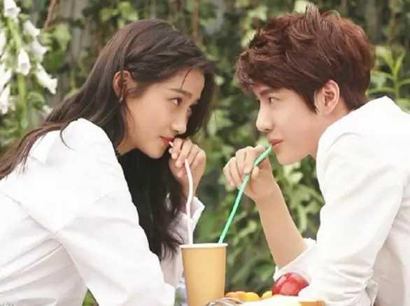 王一博|王一博五个绯闻女友一个比一个“辣”，个个女神级别竟然还有她？