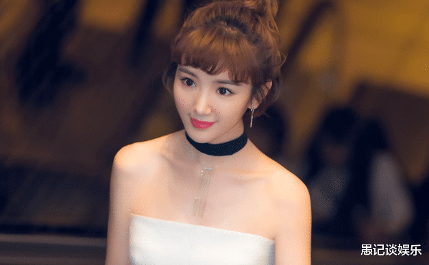 毛晓彤|毛晓彤用理智和冷静为自己筑起铠甲，靠实力逆袭把烂牌打成王炸