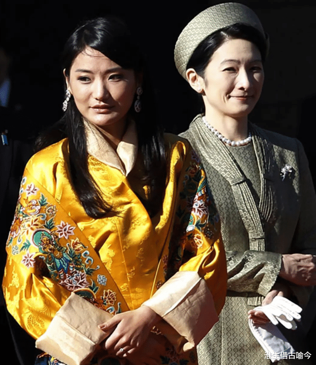 不丹二公主會見德仁天皇，鳳眼迷人，和紀子妃同框比美氣質占上風-圖5