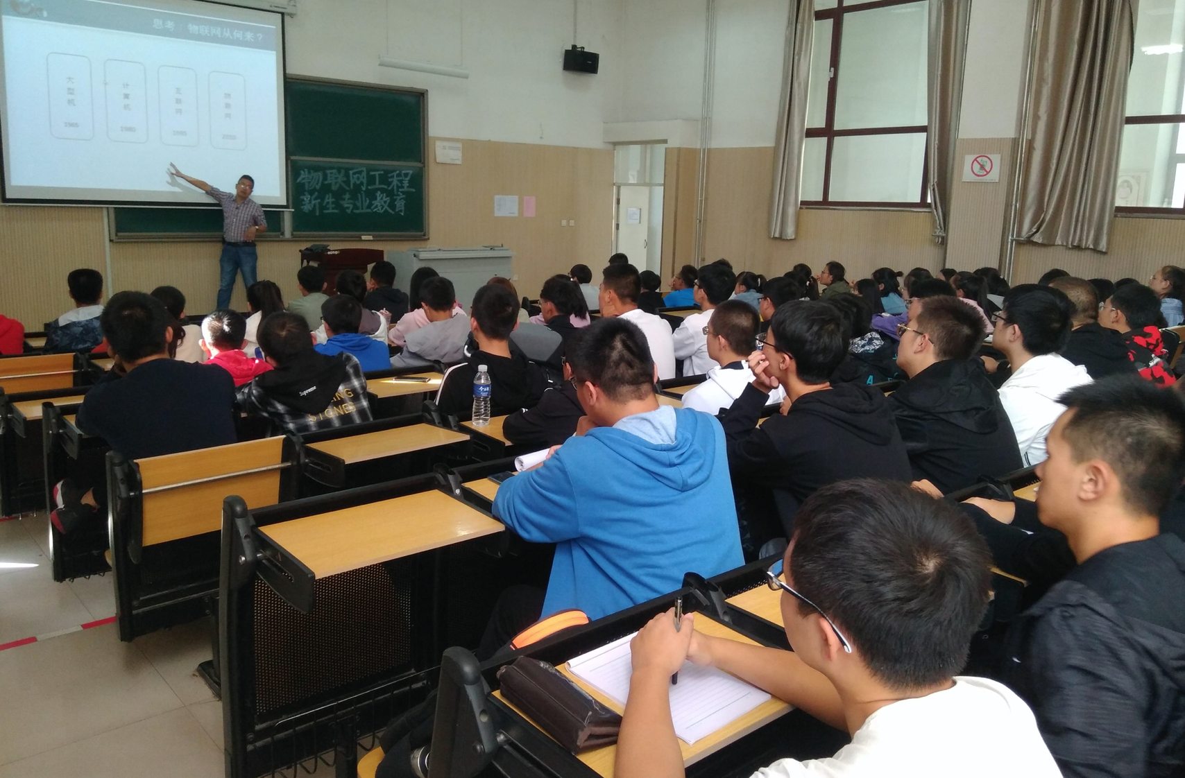 大学|计算机类专业薪资排行：这6个收入更高，发展前景和就业需求很大