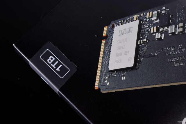 固态硬盘|从20MB小可爱到100TB巨兽，细数固态硬盘进化之路