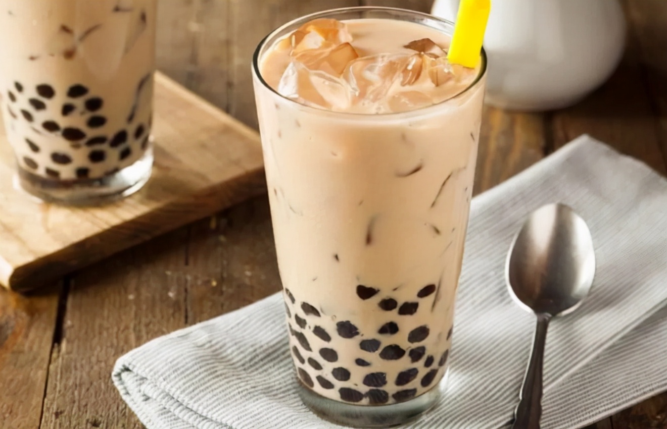 医生|喝一次等于摄入10斤的糖,很多人上瘾,医生怒斥:无知,难怪血糖迟迟不降