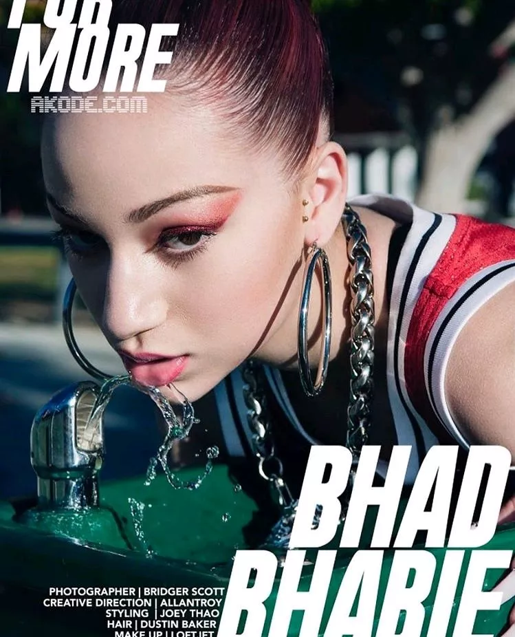 金·卡戴珊|靠私人付费频道,这个刚成年的女Rapper半天挣了700万