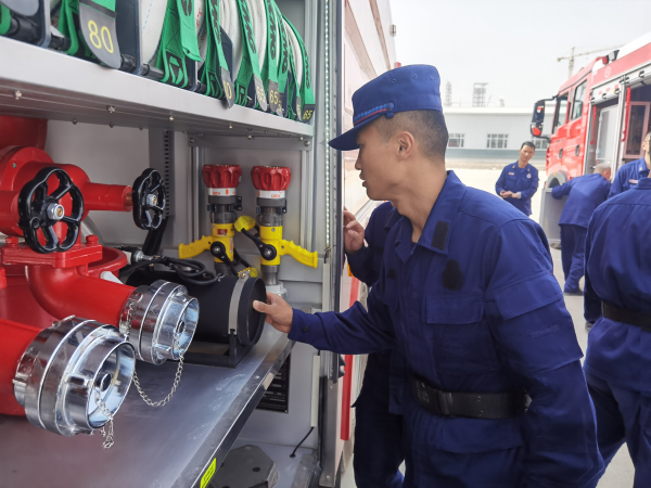 今日焦点讯 河南油田消防保卫中心塔里木乙烯消防项目部强化协作保平安