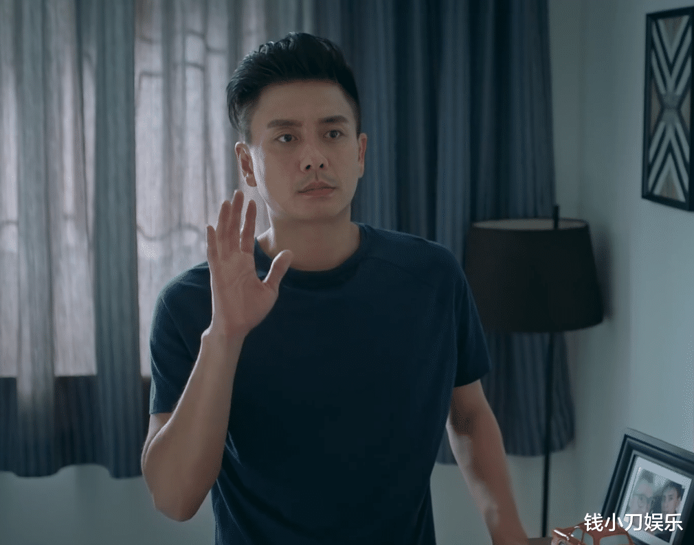 黄宗泽|《飞虎之壮志英雄》：黄宗泽很帅，但他和陈滢的感情线太多余