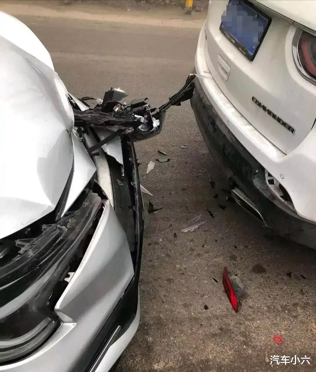 丰田雷凌 都说丰田TNGA很安全，日吹们，你们来看看：撞一下就报废