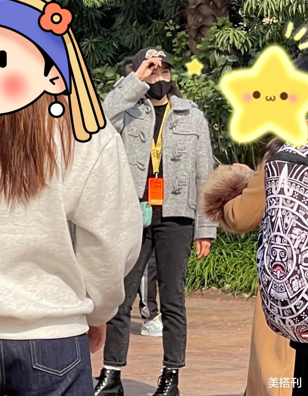 美搭刊 宋茜最新私服遭吐槽,灰色夹克配牛仔裤马丁靴,网友:太路人了吧