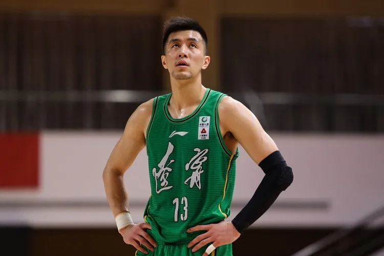 郭艾伦|大反转！郭艾伦终于当上MVP！他整整等了11年