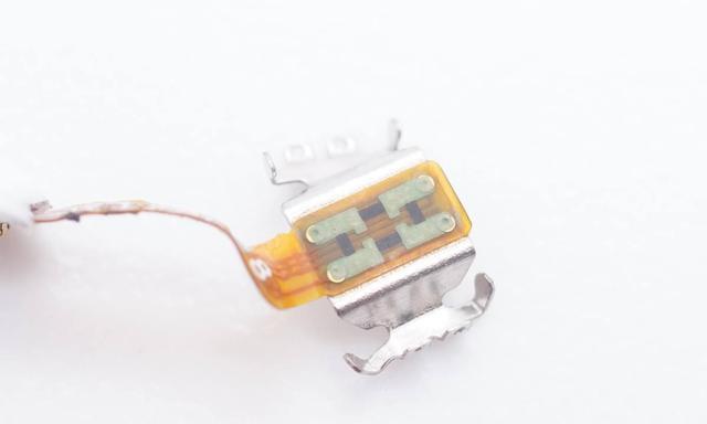 小米真无线降噪耳机3 Pro拆解报告：内置赛芯微锂电池保护IC