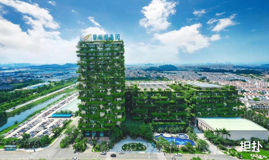 武汉|百亿收购富力物业后,又花2亿拿下52 个小区,手里还有2百亿现金
