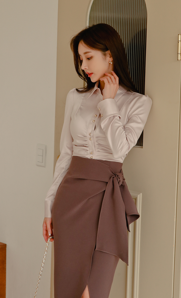 现代女性衣品鉴赏 潮流新品-哈瓦那雪茄肌色粉透束腰衣裙