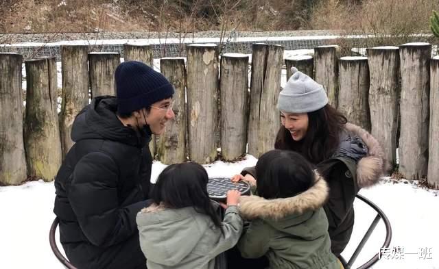 王力宏|王力宏妈妈李明姝的A面B面：掌控儿子经济对儿媳苛刻，甘为儿背锅