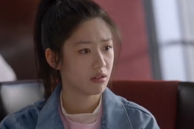 周海媚|小敏家大结局：李萍携款出国被抓，洪卫狱中自尽，曝出大秘密