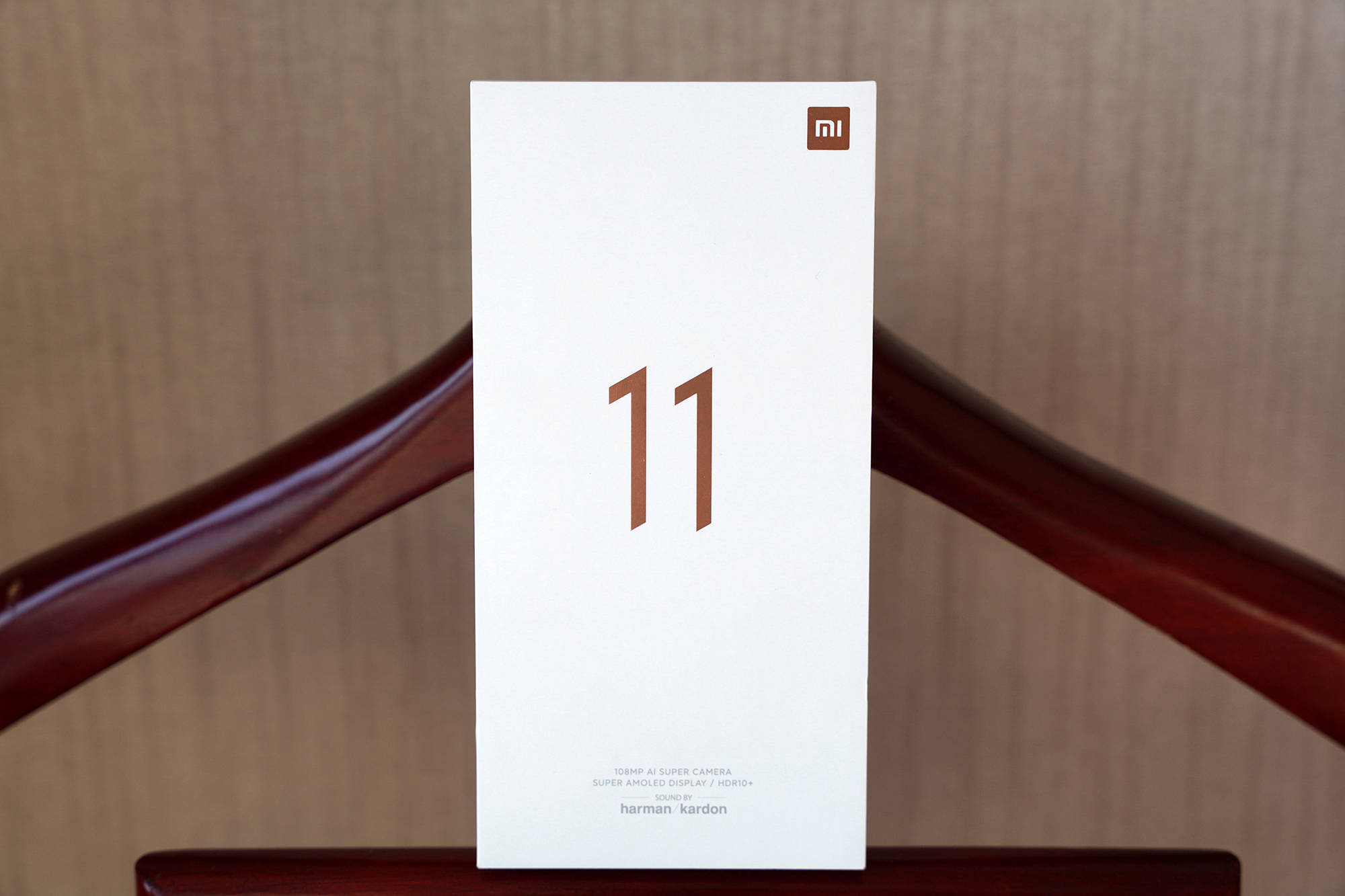 自由职业者|为小米12让路，小米11降至新低，仅2449香不香？