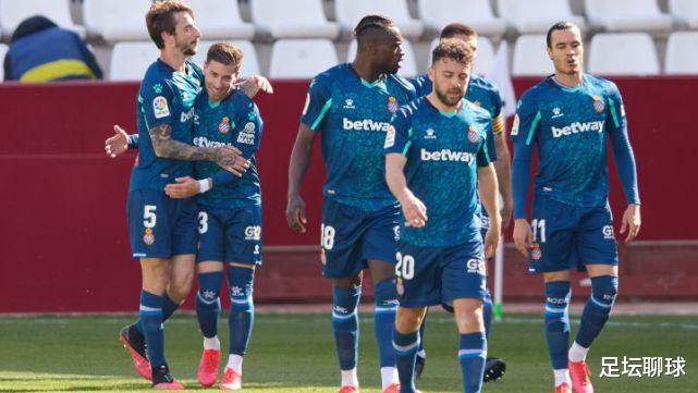 西班牙人|一波10-2！西班牙人踢疯了，再赢1场基本重返西甲，武磊新耻辱在酝酿