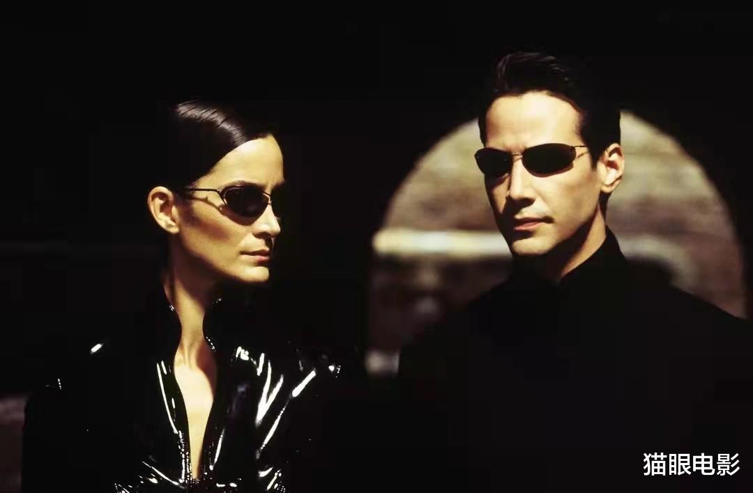 透视装|黑客帝国4内地定档1月14日!比北美晚3周,基努长发造型太抢眼