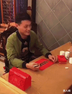 美人阁 小哥，我就想知道你怎么跟你老婆解释哈哈