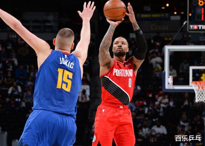 达米恩·利拉德|42+10！惨败19分！被包夹就不会打球，潮水退去，库里还是最强的