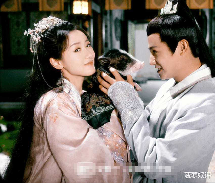 袁冰妍|《祝卿好》MV首发，男女主角颜值很高，但袁冰妍的造型让人忍不了