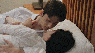 赵露思|“吻戏专业户”赵露思，连拍吻戏5小时，男主直接送去医院吸氧？