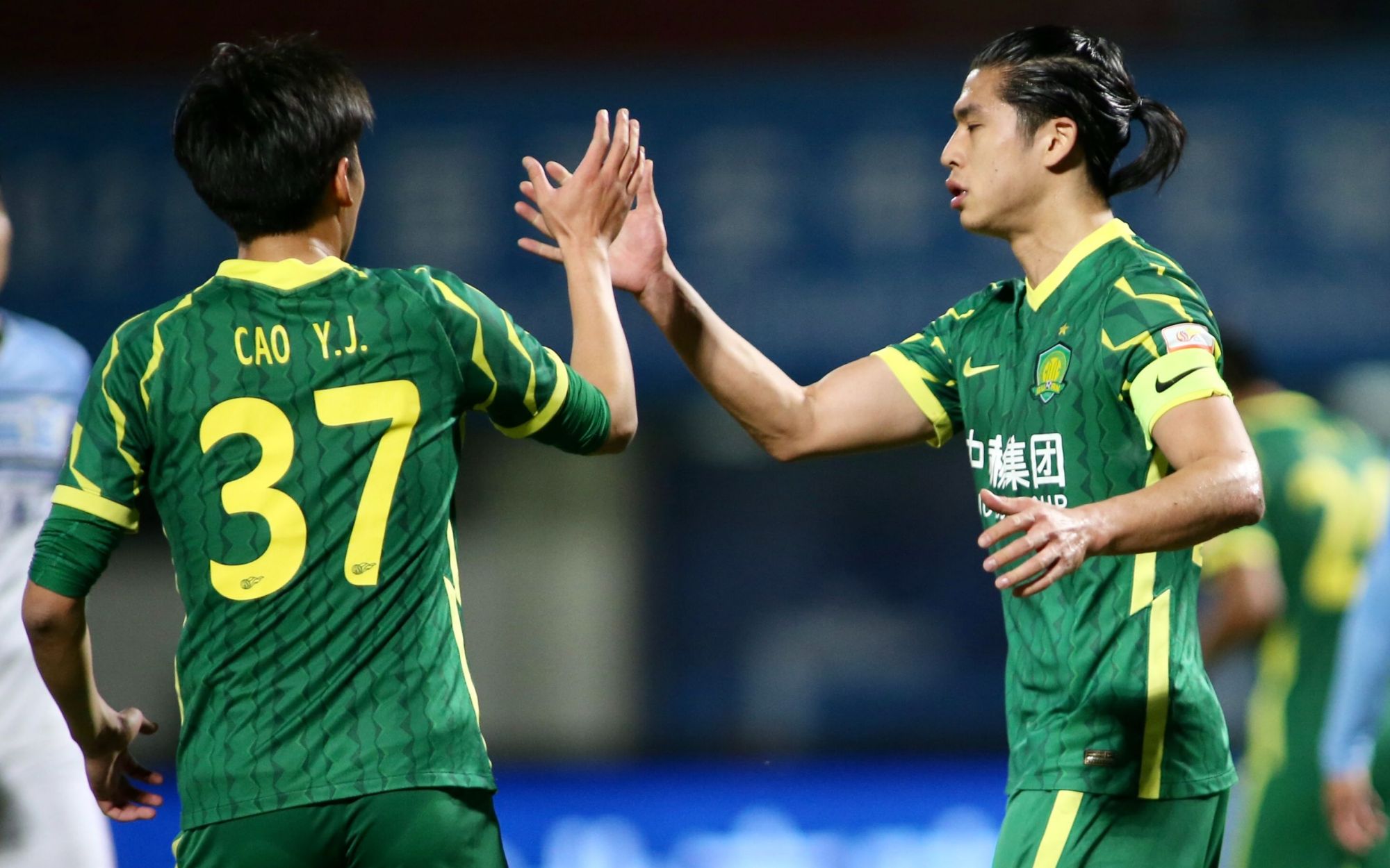 國足|預(yù)測(cè)國足未來首發(fā)陣容！僅剩1名“歸化”，鋒無力恐得到解決