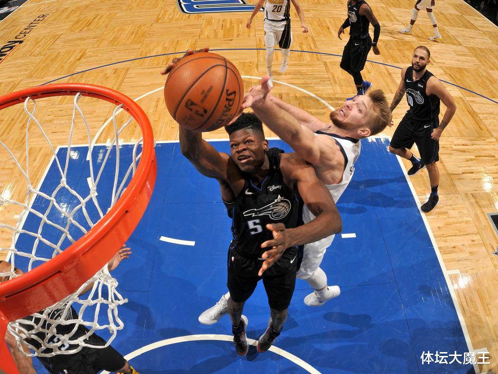 湖人队 湖人2换1交易！用小加报价失意中锋，若能成内线将不再是短板