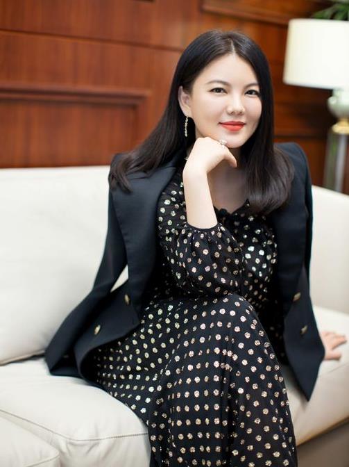 李毓芬|王岳伦多次疑似出轨,为何李湘现在才离婚?看完明白了