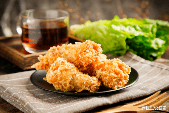 罗医生说健康|28岁女子胸痛检查，被确诊乳腺癌，病床上痛哭：全是男友惹的祸